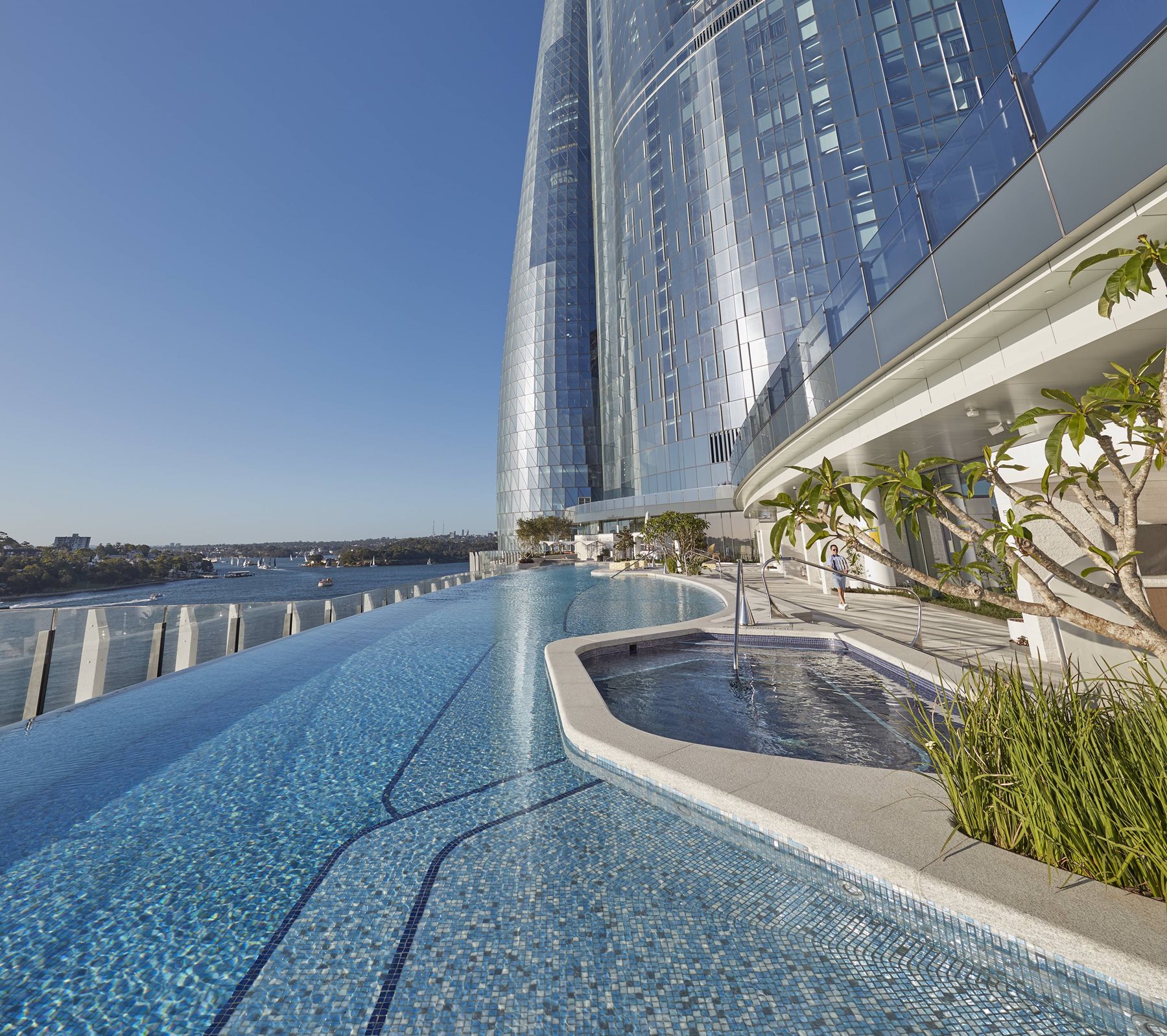 level-5-pool-crown-tower-sydney.jpg